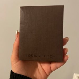 Louis Vuitton black shoelaces